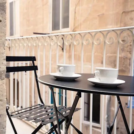 Lägenhet Charming 1 Bedroom Off Republic Street Sleeps 4 Valletta