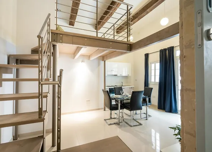 Charming 1 Bedroom Off Republic Street Sleeps 4 *