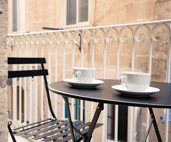 Apartamento Charming 1 Bedroom Off Republic Street Sleeps 4 Valeta