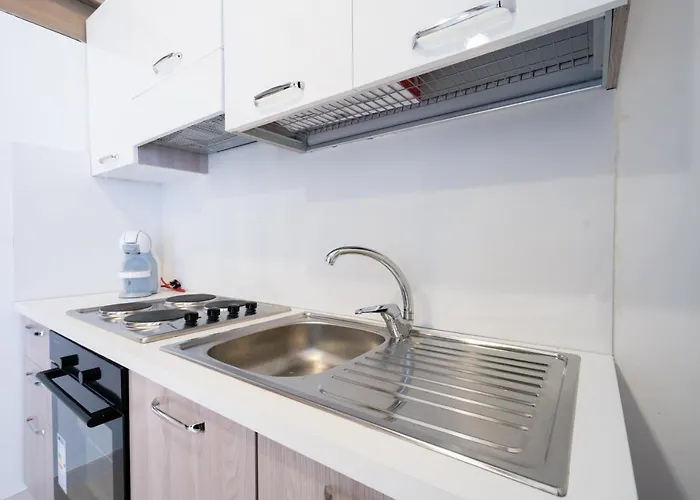 Charming 1 Bedroom Off Republic Street Sleeps 4 * Valeta